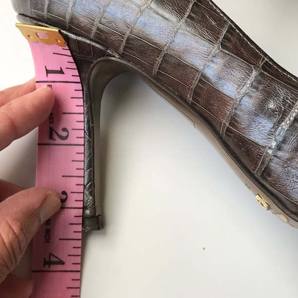 Dolce & Gabbana Crocodile Leather High Heel - Picture 7 of 9